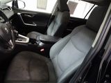 Used 2021 Toyota RAV4 XLE w/ Convenience Package image 2
