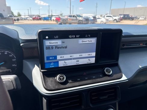 Used 2023 Ford Maverick Lariat FWD image 12