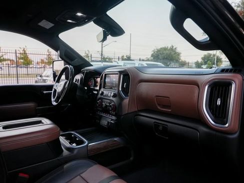 Used 2020 Chevrolet Silverado 2500 High Country w/ Z71 Off-Road Package image 35