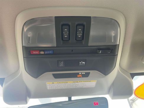 Certified 2021 Subaru Crosstrek 2.5i Limited w/ Moonroof Package 1 image 33