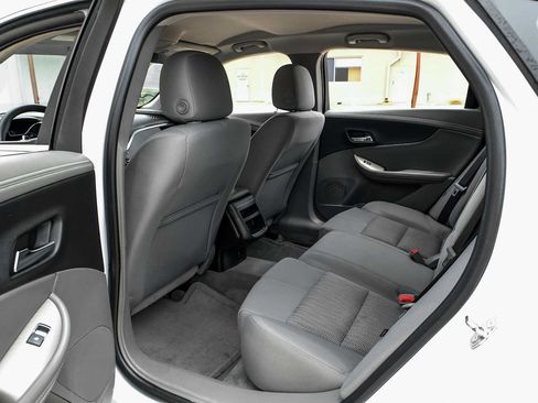 Used 2016 Chevrolet Impala LS FWD image 35