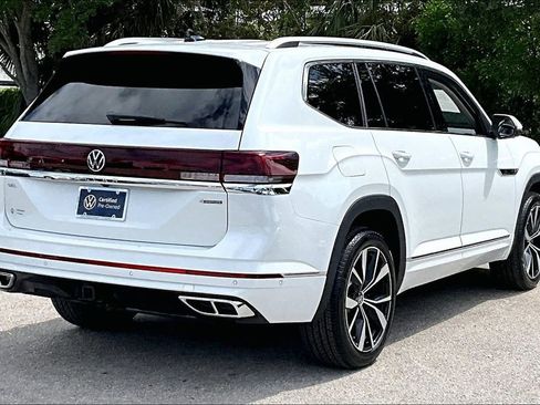 Certified 2026 Volkswagen Atlas SEL Premium R-Line image 5