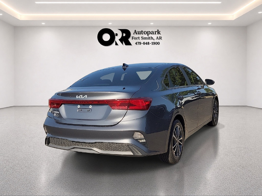 Used 2024 Kia Forte LXS FWD image 5