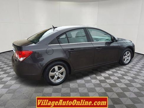 Used 2014 Chevrolet Cruze LT image 4
