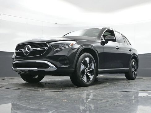 Used 2023 Mercedes-Benz GLC 300 GLC 300 image 48