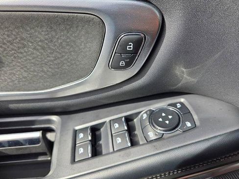 Used 2025 Ford Expedition Tremor AWD/4WD image 26