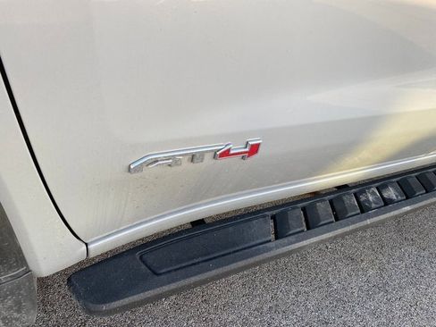 Used 2024 GMC Sierra 1500 AT4 w/ Technology Package image 11