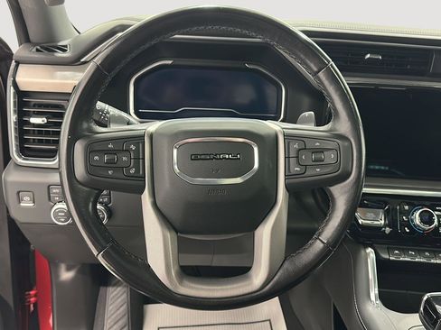 Used 2022 GMC Sierra 1500 Denali AWD/4WD image 9