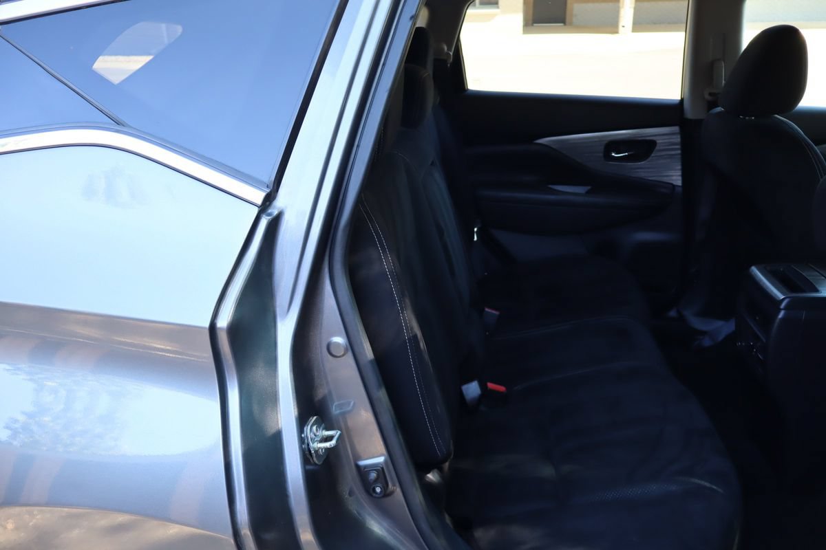 Used 2016 Nissan Murano SV AWD/4WD image 21