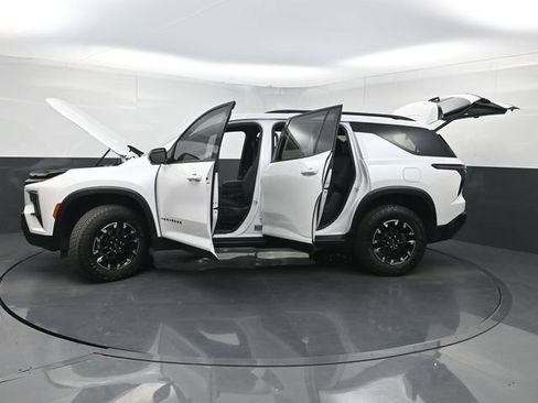 Used 2024 Chevrolet Traverse Z71 w/ LPO, Floor Liner Package AWD/4WD image 54