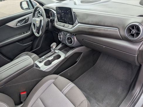 Used 2025 Chevrolet Blazer LT AWD/4WD image 21