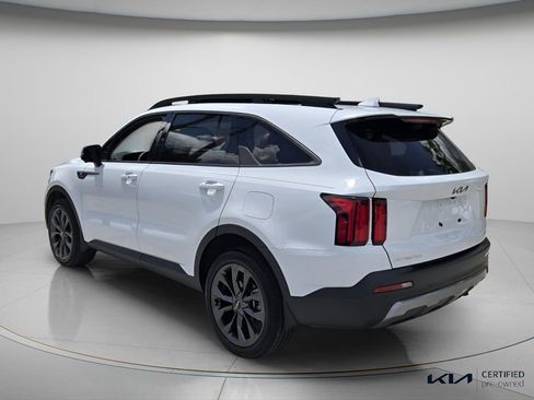 Certified 2023 Kia Sorento SX Prestige image 8