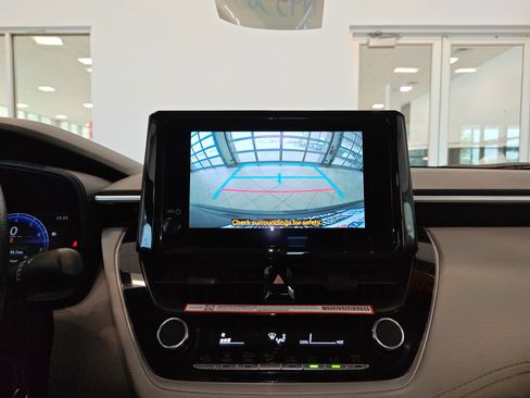 Used 2026 Toyota Corolla Cross L FWD image 19