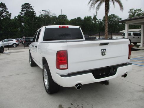 Used 2018 RAM 1500 Express RWD image 23