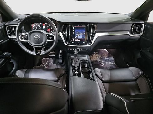 Used 2019 Volvo S60 T5 R-Design image 20
