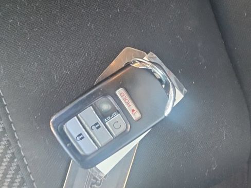 Certified 2018 Honda Civic EX image 31