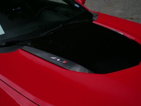 Used 2022 Chevrolet Camaro ZL1 RWD image 30