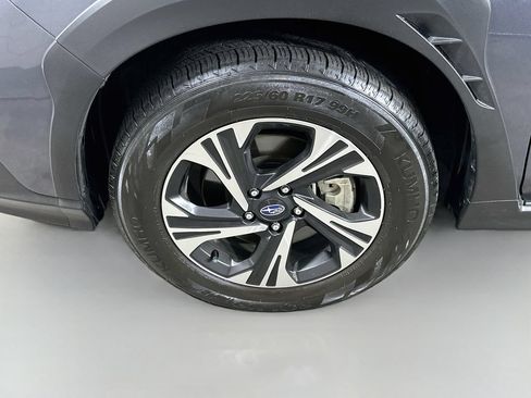 Used 2024 Subaru Crosstrek 2.0i Premium AWD/4WD image 8