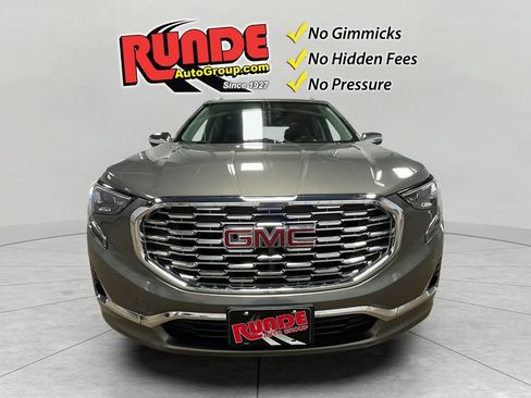 Used 2018 GMC Terrain Denali w/ Comfort Package AWD/4WD image 9
