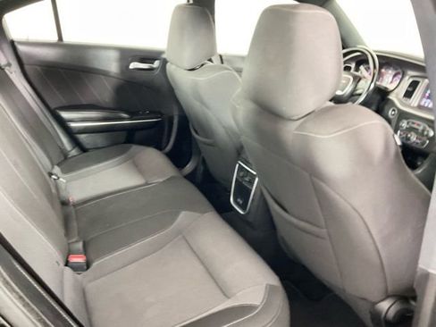 Used 2022 Dodge Charger SXT image 16