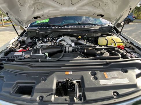 Certified 2022 Ford F450 Platinum w/ FX4 Off-Road Package image 35