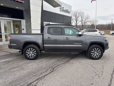 Used 2023 Toyota Tacoma Limited image 8