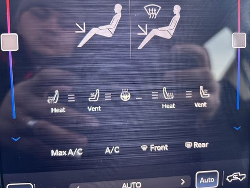 Used 2024 RAM 2500 Laramie w/ Safety Group image 26