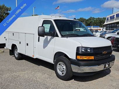 New 2025 Chevrolet Express 3500 w/ Power Convenience Package