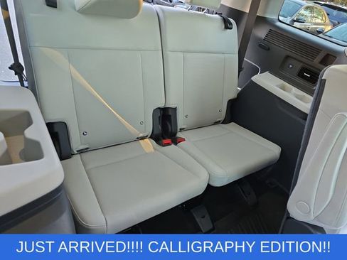 Used 2024 Hyundai Santa Fe Calligraphy image 12