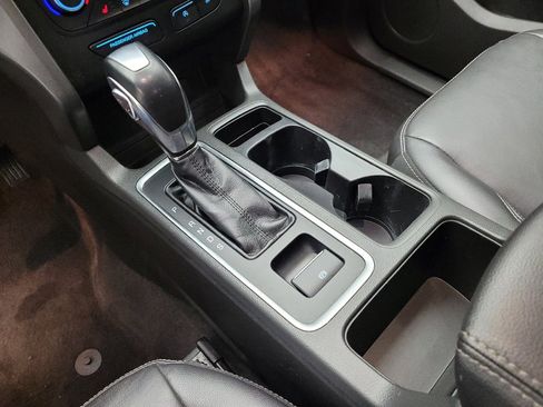 Used 2018 Ford Escape SEL image 26