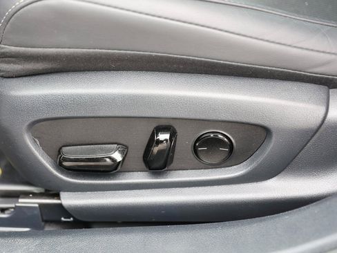 Used 2022 Lexus ES 300h w/ Premium Package image 17