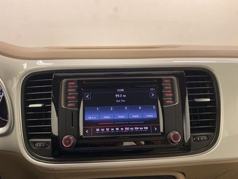 Used 2016 Volkswagen Beetle 1.8T S image 10