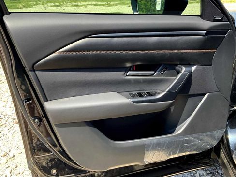 Used 2025 MAZDA CX-50 AWD 2.5 Hybrid w/ Weather Package image 10