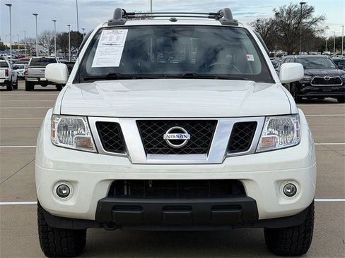 Used 2020 Nissan Frontier PRO-4X w/ Pro-4x Utility Package image 15