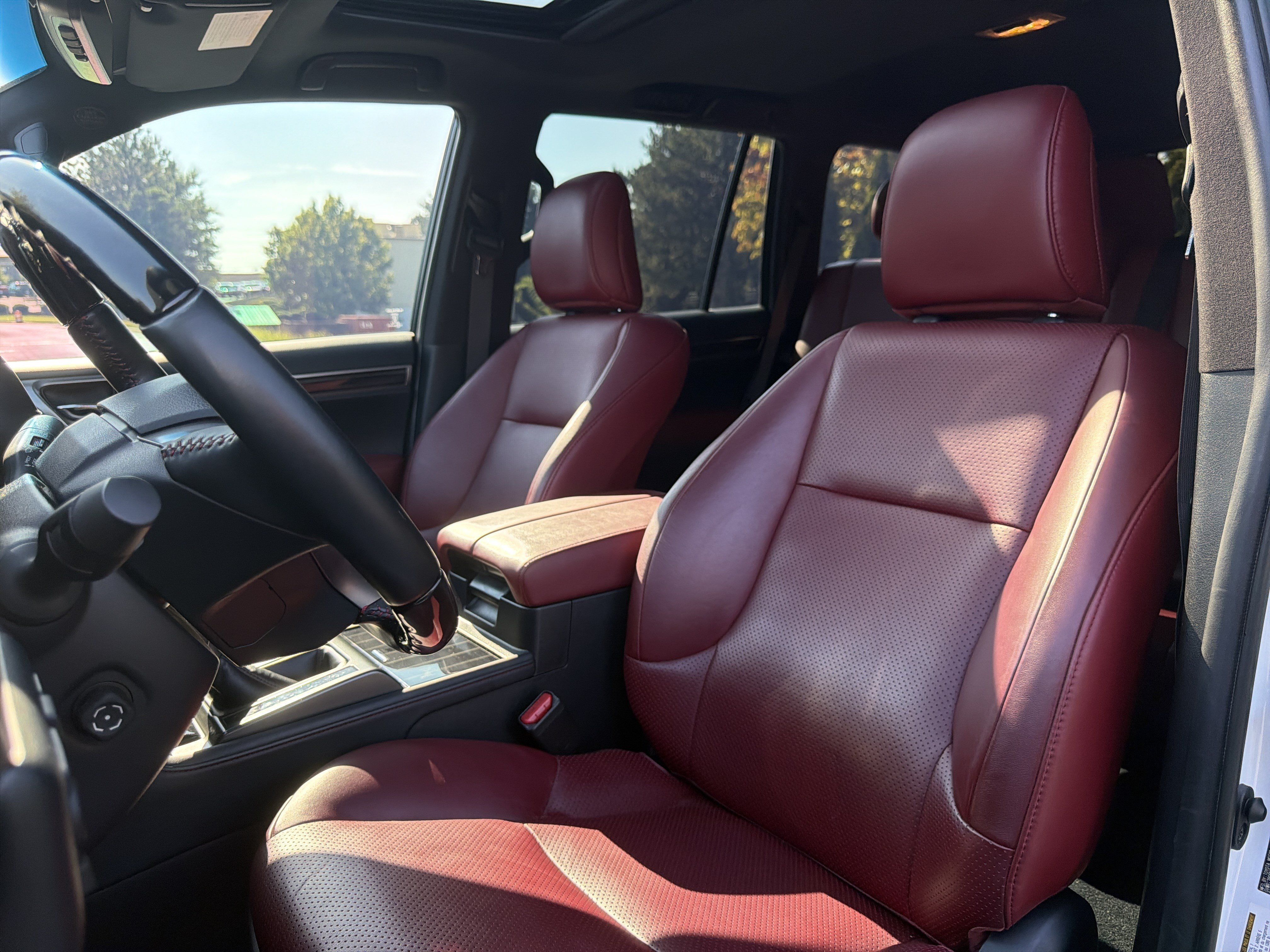 Used 2023 Lexus GX 460 Luxury AWD/4WD image 7