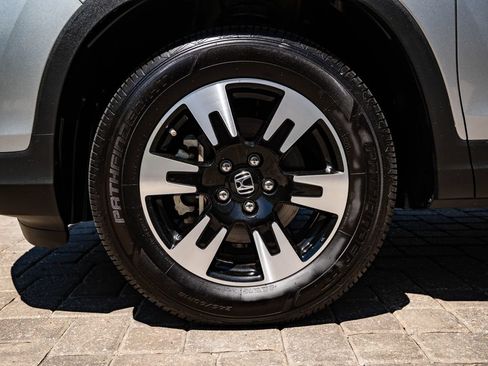 Used 2020 Honda Ridgeline RTL image 13