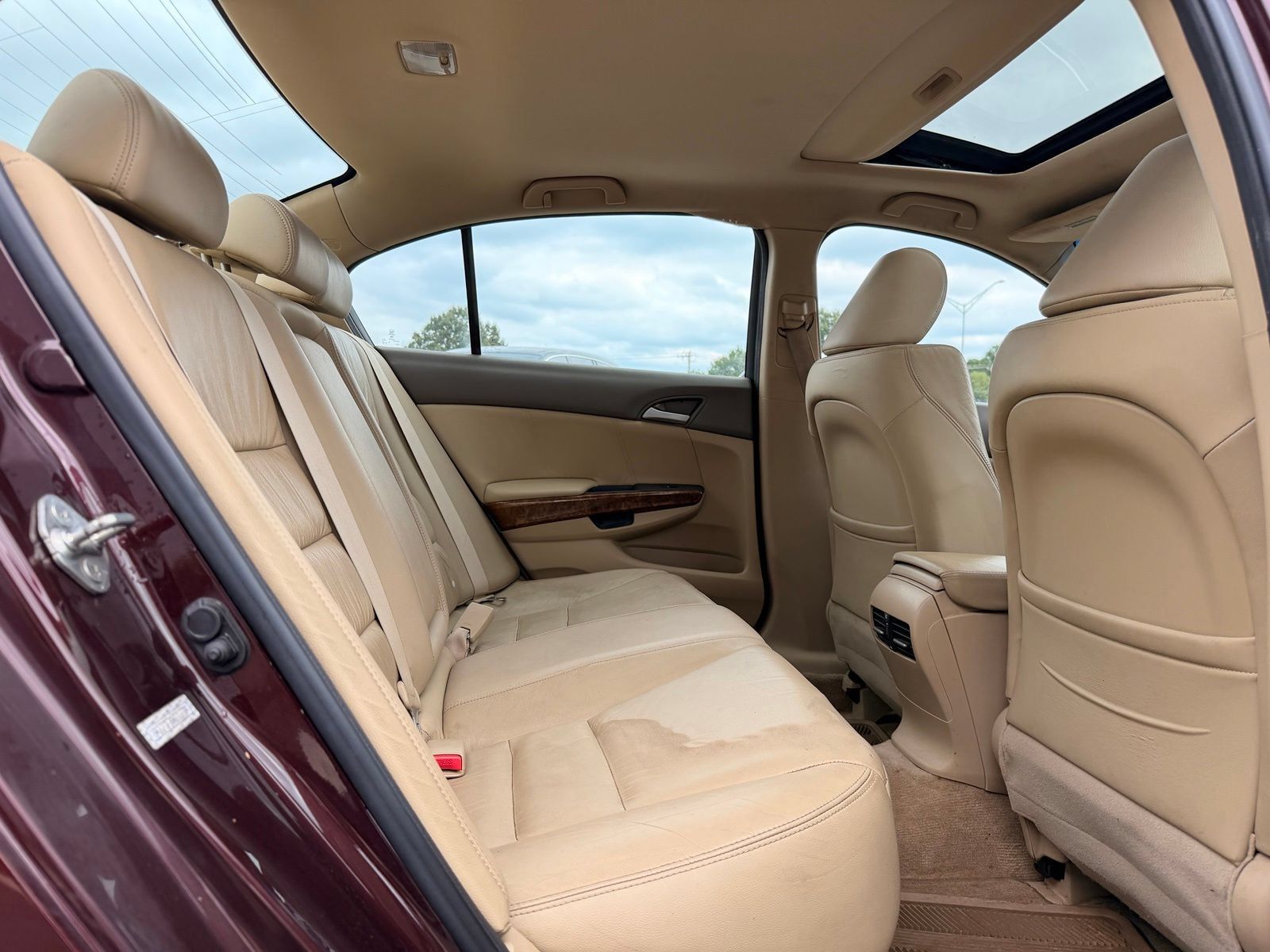 Used 2010 Honda Accord EX-L image 16