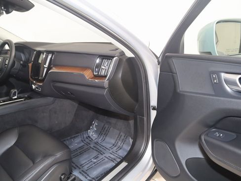 Used 2023 Volvo XC60 B5 Plus w/ Climate Package image 42