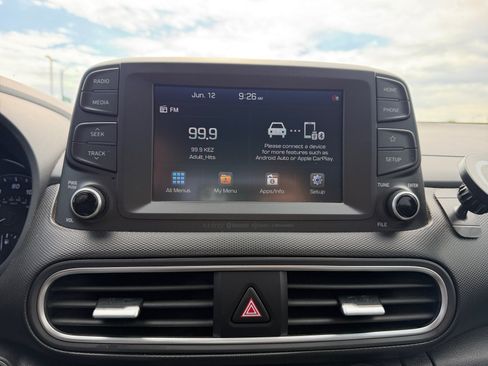 Used 2021 Hyundai Kona Limited FWD image 12