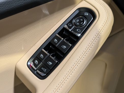 New 2026 Porsche Macan S image 20