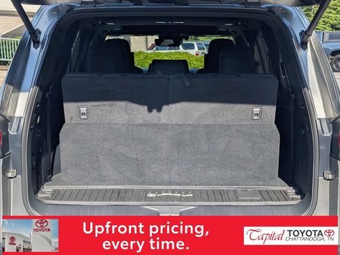 Used 2024 Lexus LX 600 4WD w/ Appearance Package image 10