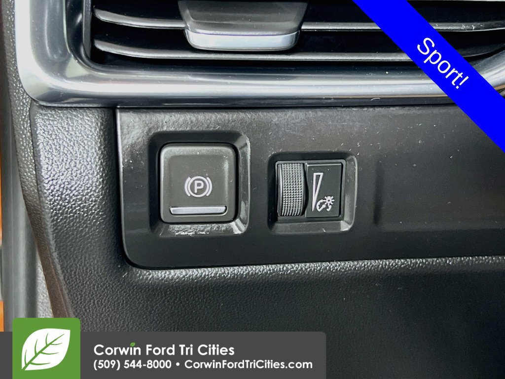 Used 2019 Cadillac XT4 Sport AWD/4WD image 18