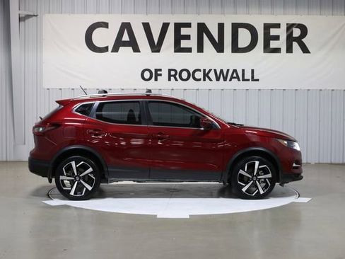 Certified 2022 Nissan Rogue Sport SL image 6