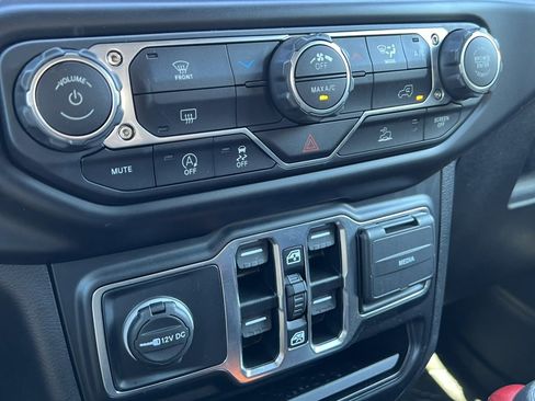 Used 2022 Jeep Wrangler Unlimited Sport S image 25