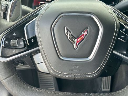 Used 2025 Chevrolet Corvette Z06 RWD image 18