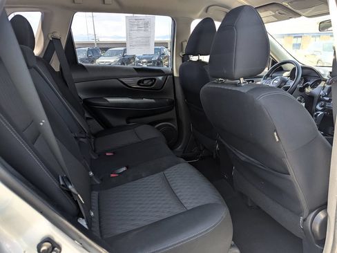 Used 2019 Nissan Rogue S FWD image 28