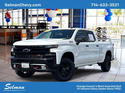Used 2021 Chevrolet Silverado 1500 LT Trail Boss w/ Convenience Package II AWD/4WD image 1