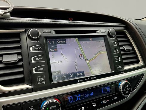 Used 2016 Toyota Highlander Limited Platinum AWD/4WD image 14