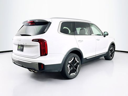 Used 2025 Kia Telluride S FWD image 9
