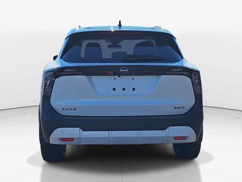 New 2026 Nissan Kicks SV w/ Charging Package image 6